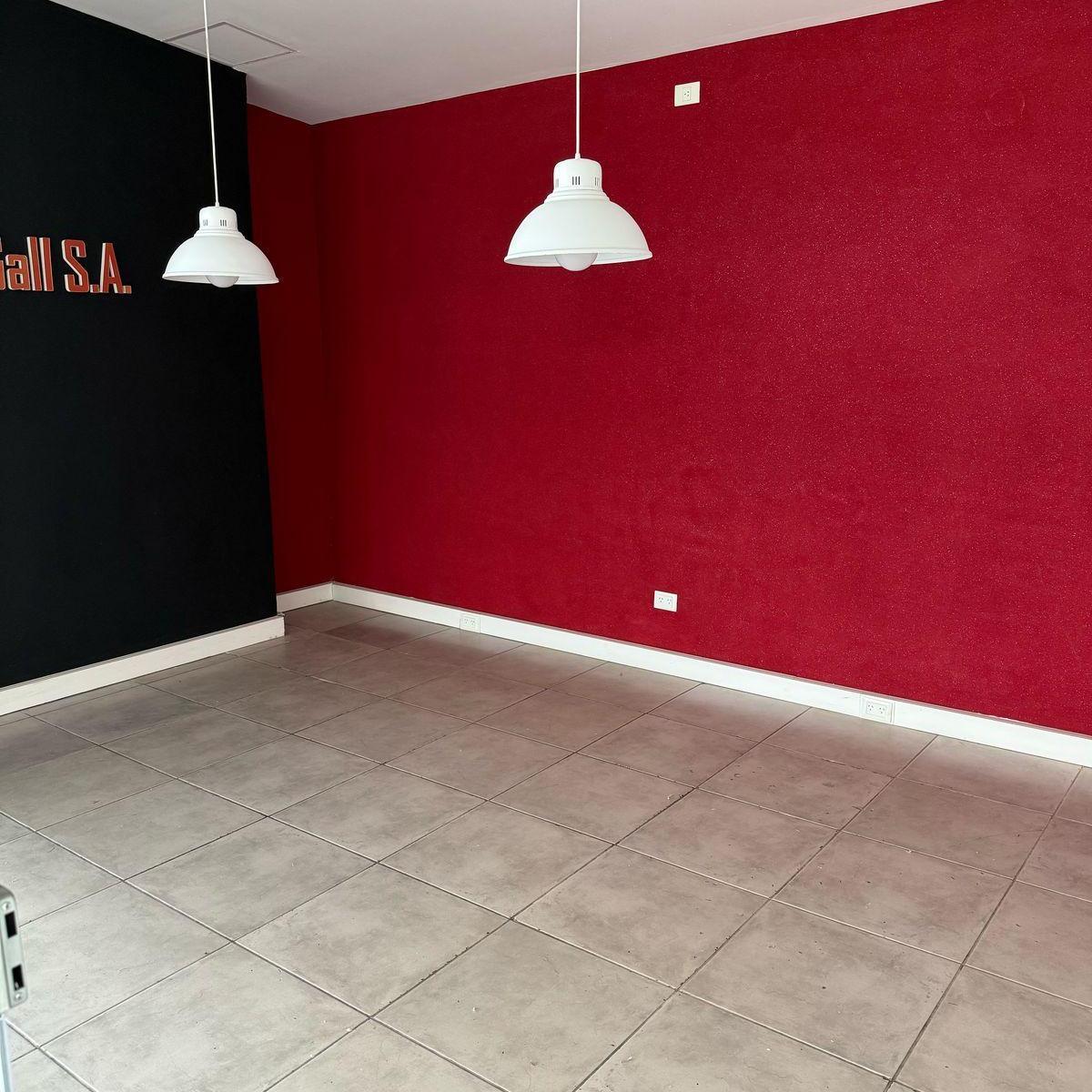 Foto de MAGNIFICO LOCAL DE 95 MTS EN 2 PISO - EN CENTRO COMERCIAL VERDI 57, imagen 3