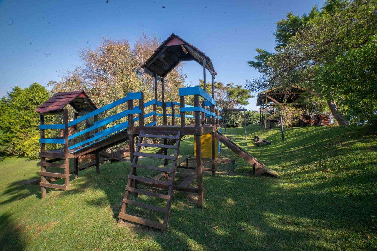 Magnifico Complejo de Cabañas, 10 Unidades, Espectacular Parque 2.500 m² 4
