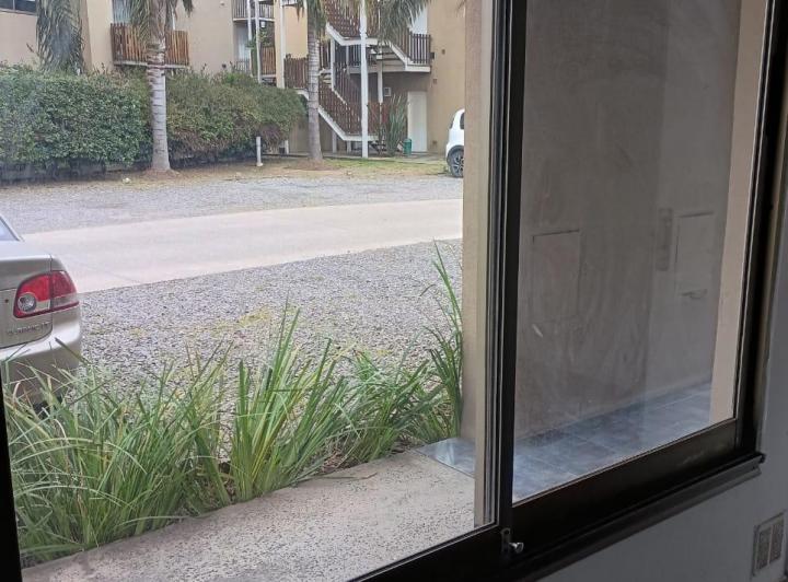 Foto de Hermoso Monoambiente con Jardin y Estacionamiento - APTO CREDITO, imagen 4