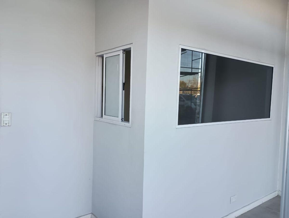 Foto de Magnifico Local Comercial en Planta Baja - en Centro Comercial Verdi 57, imagen 4