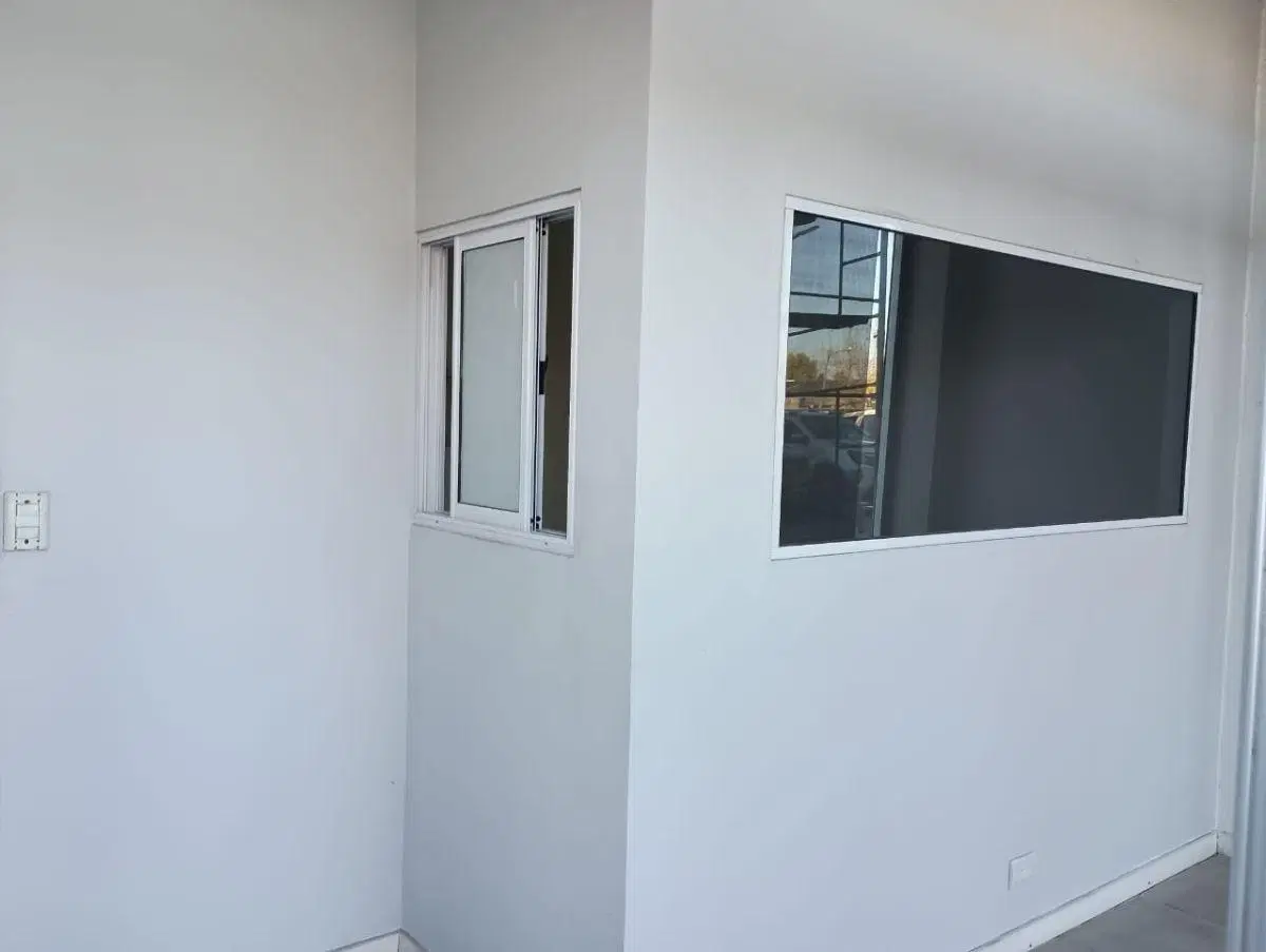 Magnifico Local Comercial en Planta Baja - en Centro Comercial Verdi 57 4