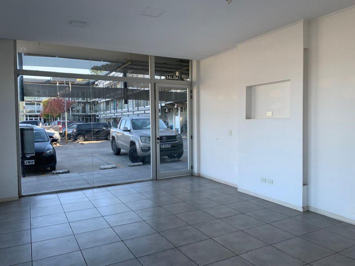 Foto de FINANCIACION - EXCELENTE LOCAL - PILAR - Panam. km. 57 L18, imagen 5