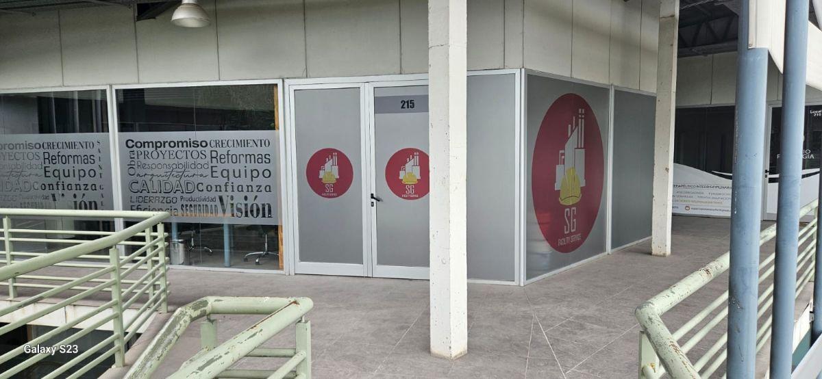 Foto de FINANCIACION - EXCELENTE LOCAL 95 MTS - PILAR - Panam. km. 57 L215, imagen 2