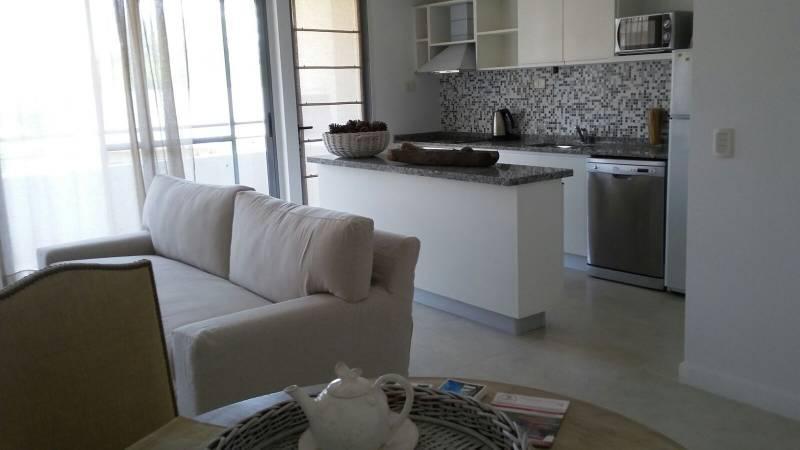 Excelente departamento de 2ambientes de 68 metros + cochera y baulera.