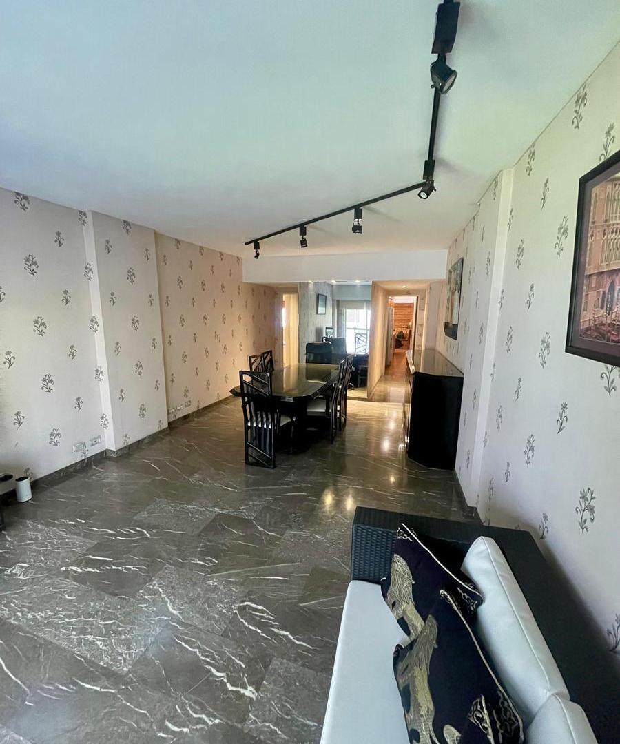 Foto de Departamento 4 ambientes +dep. y cochera doble, imagen 2