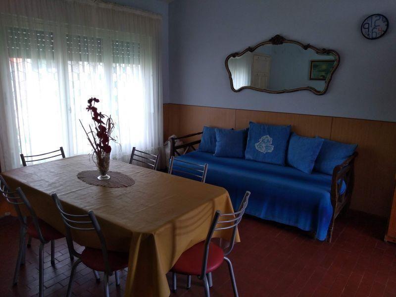 Foto de Venta de 2 casas sobre lote propio de 10x42 - Mar de Ajó Norte, imagen 2