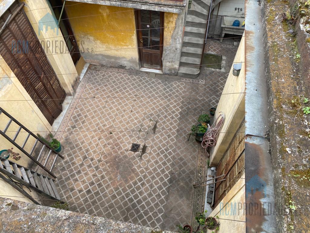 Venta Casa 5 Ambientes Agronomia Local 3
