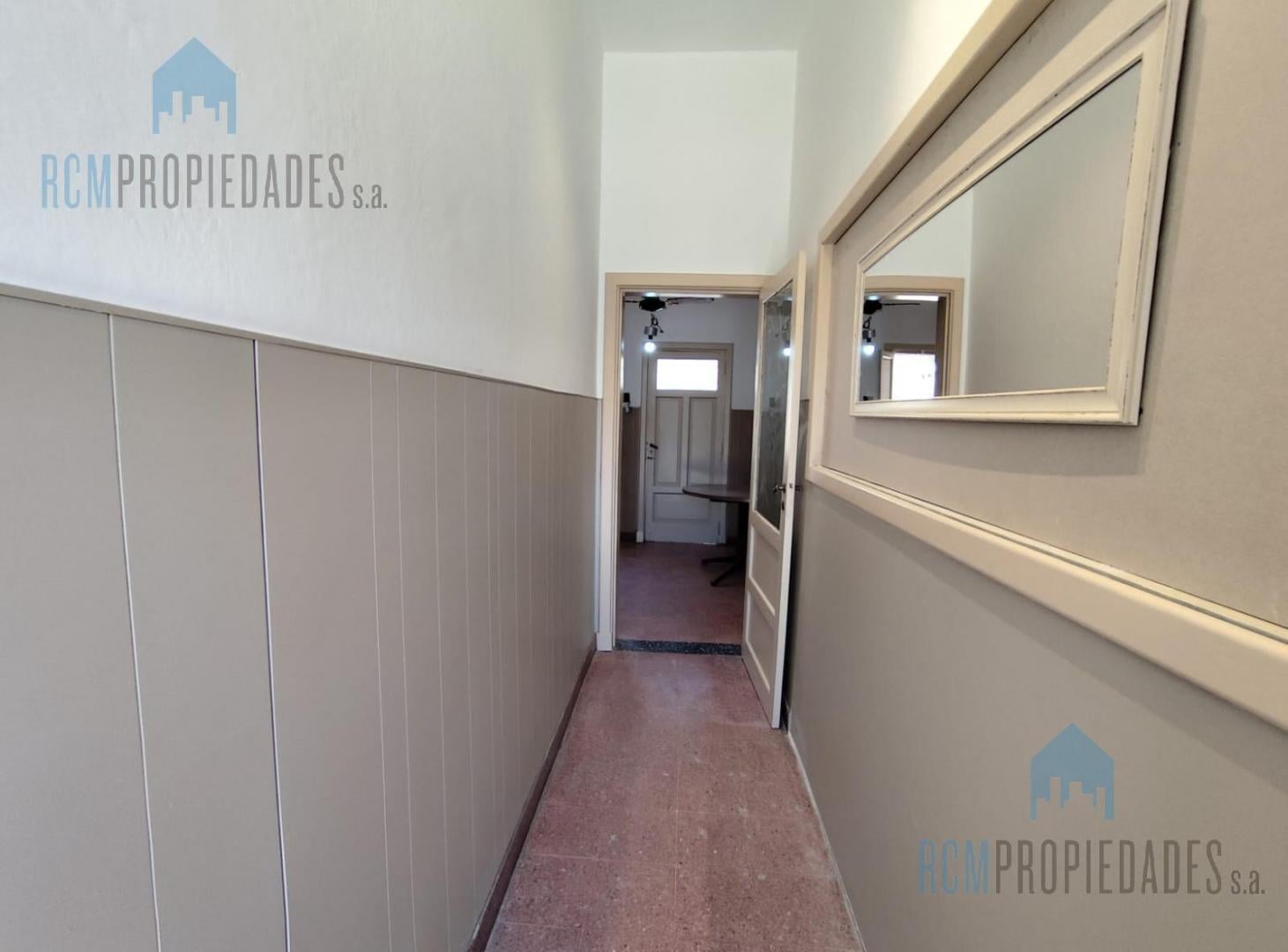 Foto de VENTA CASA 3 AMBIENTES LANUS APTO CREDITO, imagen 2