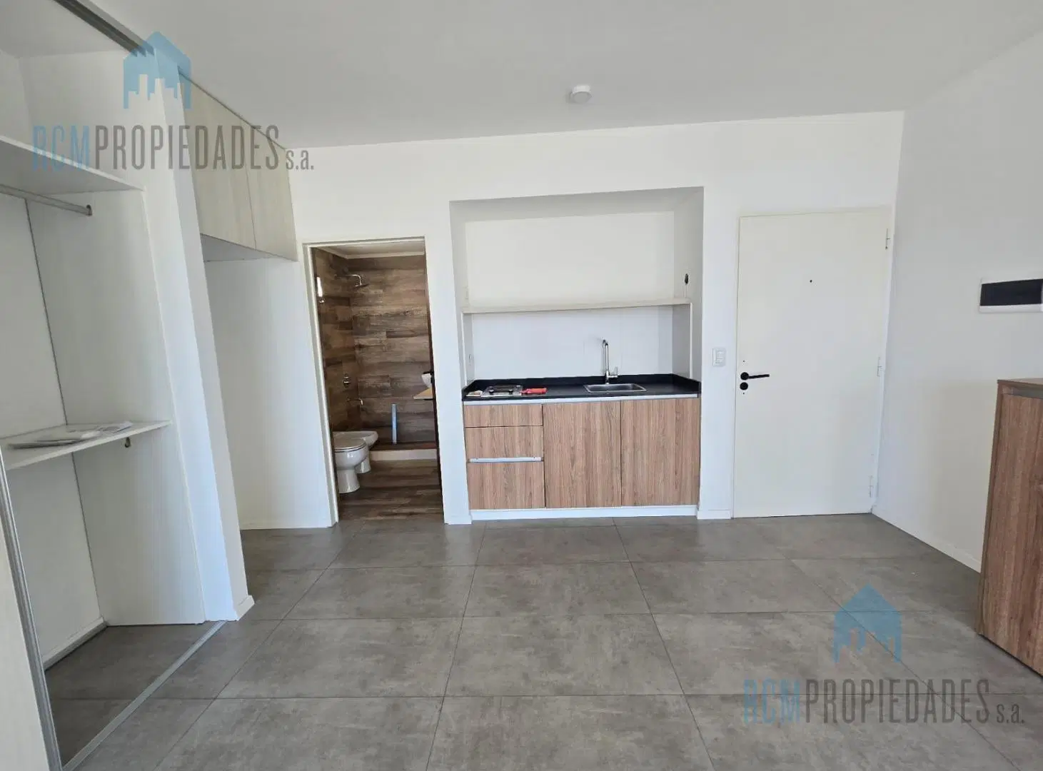 Departamento en  alquiler en Coghlan 4