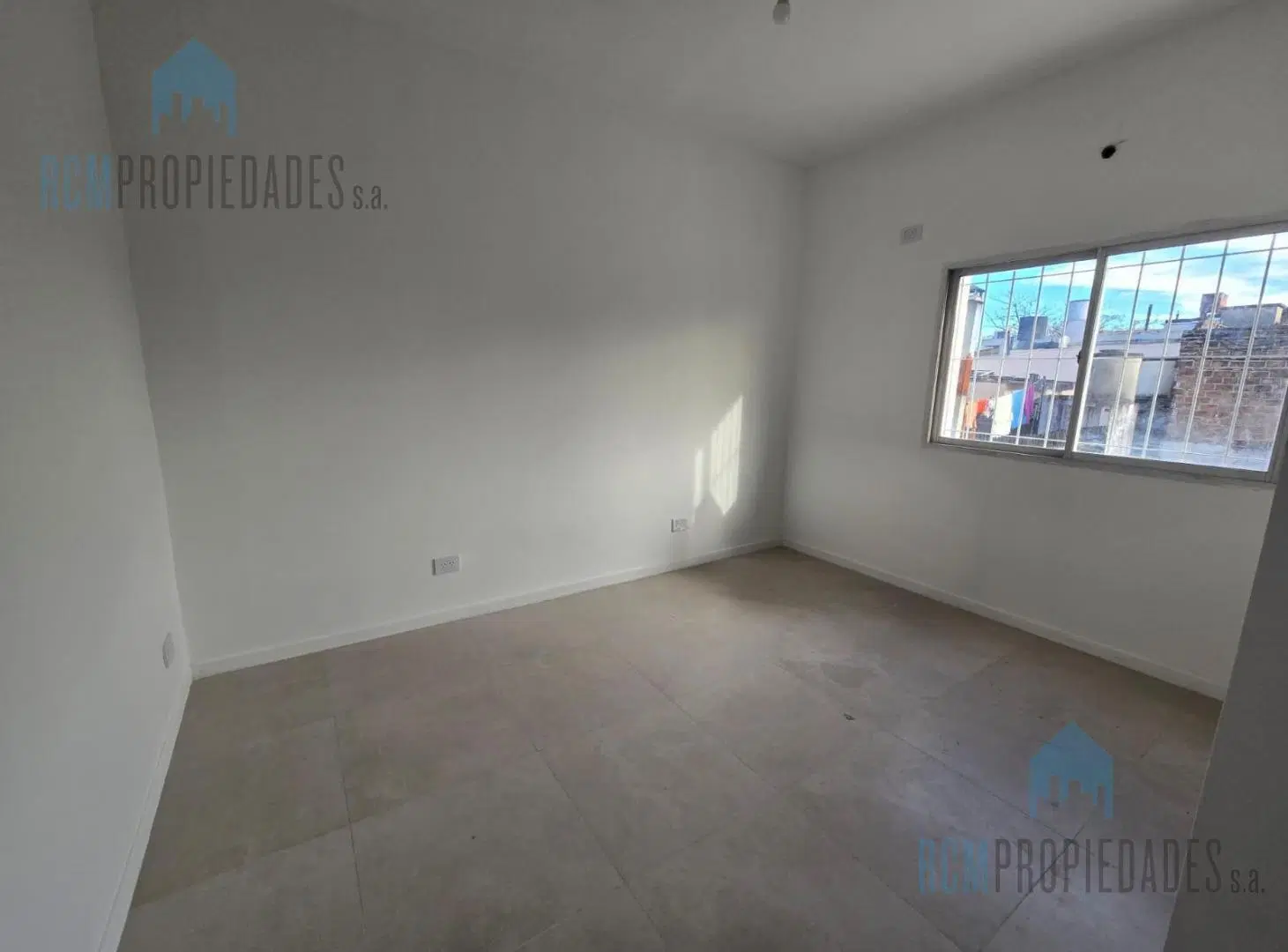 venta PH 3 ambientes con patio 3