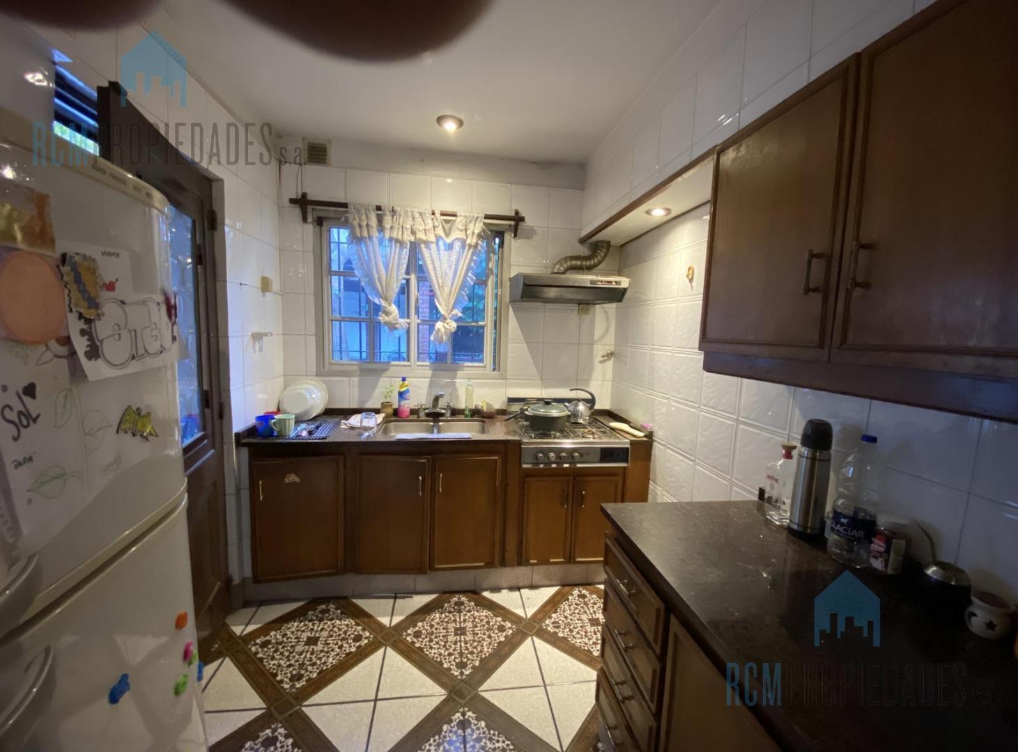 Foto de Casa tres ambientes con cochera en Lomas de Zamora, imagen 1