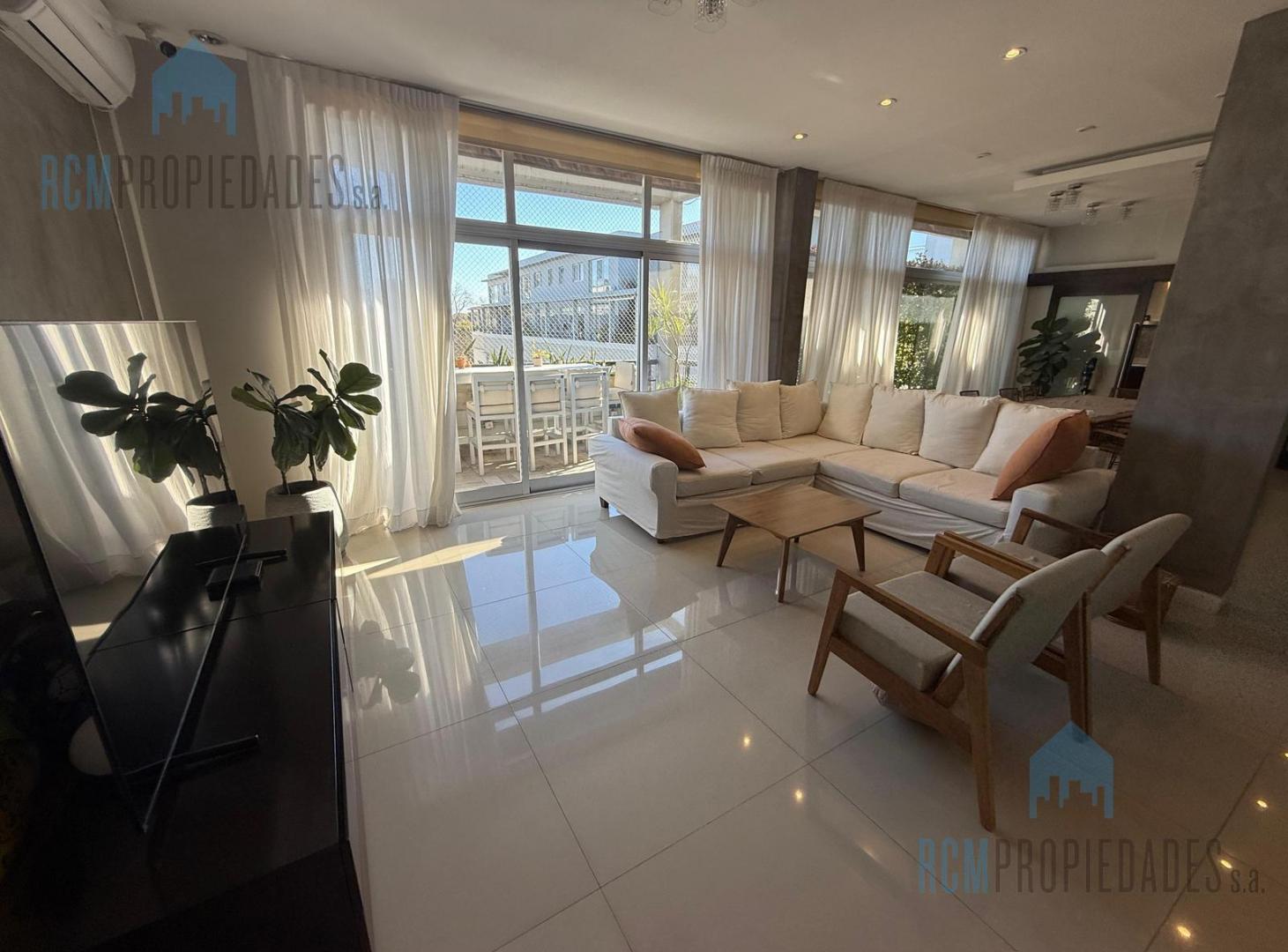 Foto de Venta Departamento 5 Ambientes en Coghlan, imagen 4