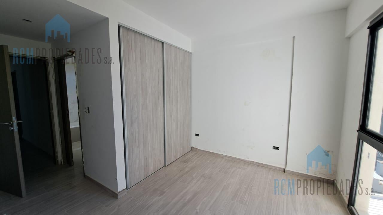 Foto de Venta Departamento 4 Ambientes Parque Patricios, imagen 1