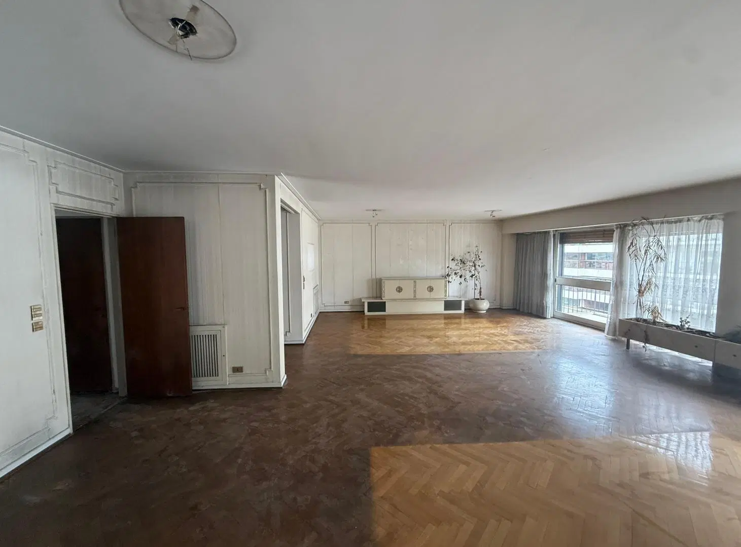 Departamento Venta 5 Ambientes Recoleta Barrio Norte Cochera Luminoso 2