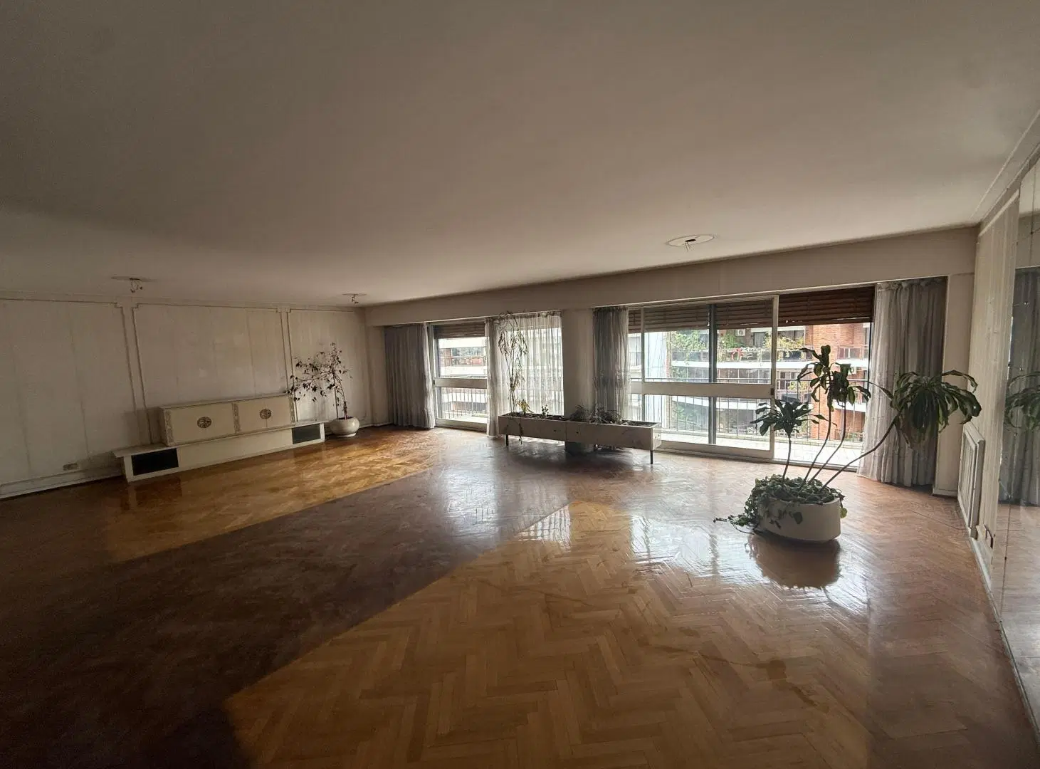 Departamento Venta 5 Ambientes Recoleta Barrio Norte Cochera Luminoso 3