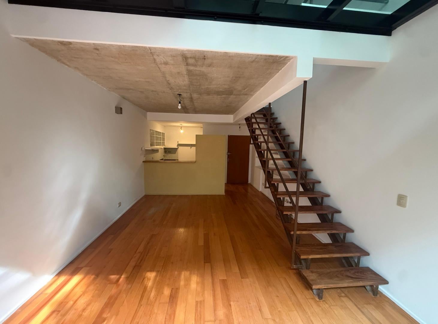 Foto de Alquiler 2 ambientes Belgrano Duplex Parrilla Balcon, imagen 4