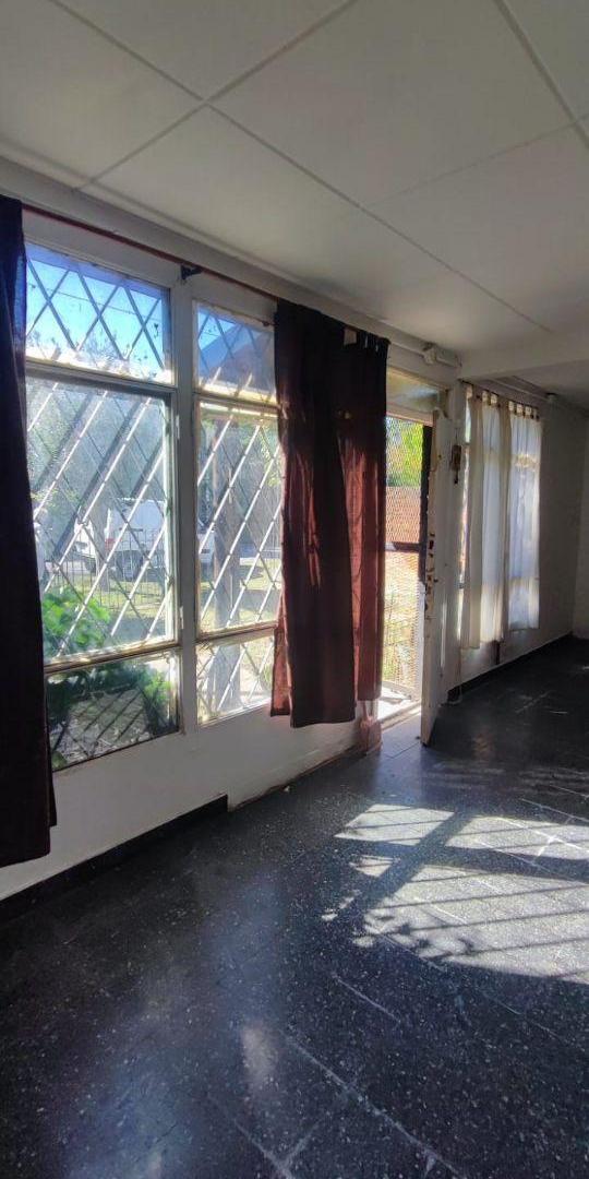 CASA EN VENTA - 3 DORM - VILLA ELISA, LA PLATA