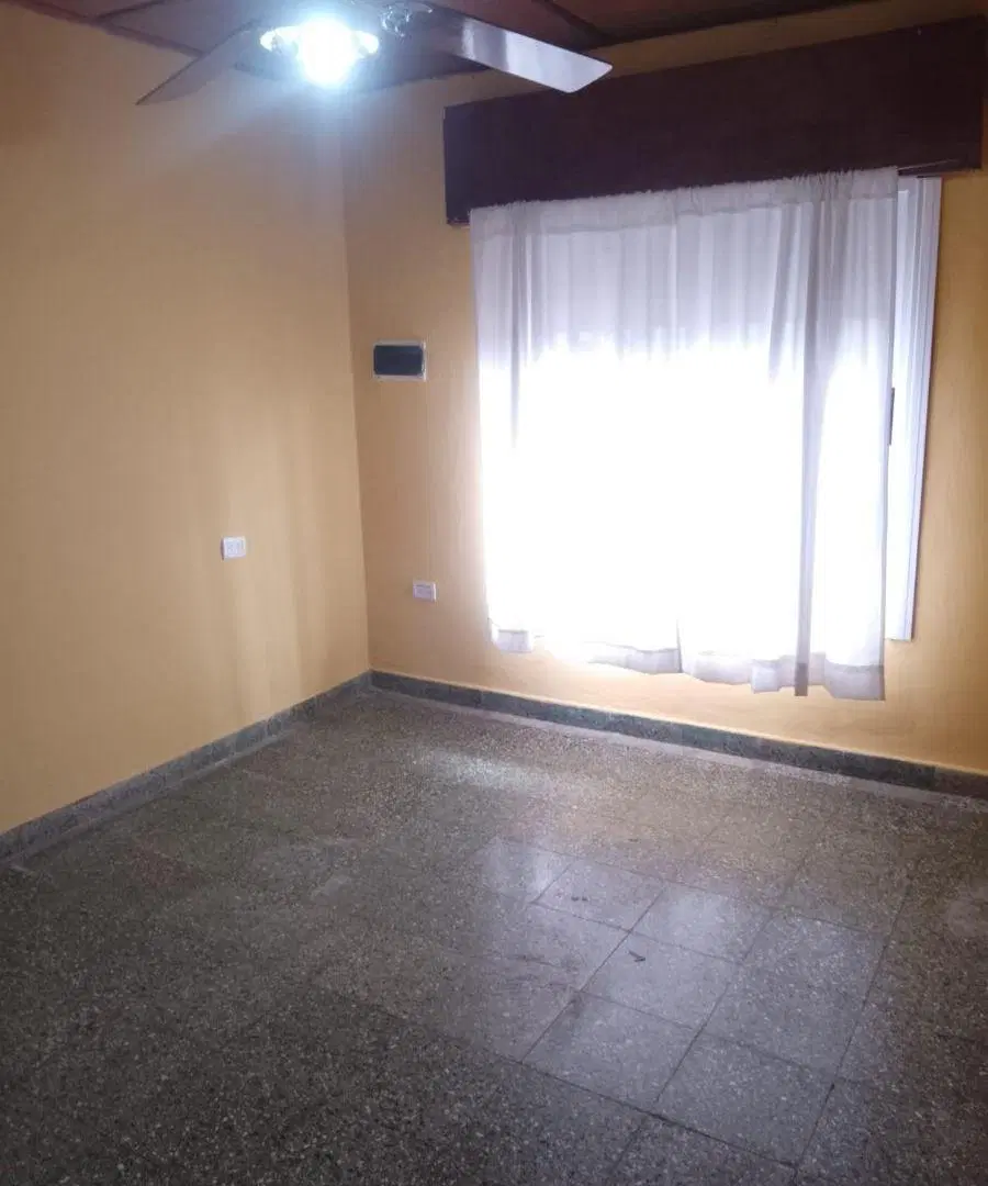 CASA 1 DORMITORIO EN ALQUILER - VILLA ELISA, LA PLATA 1