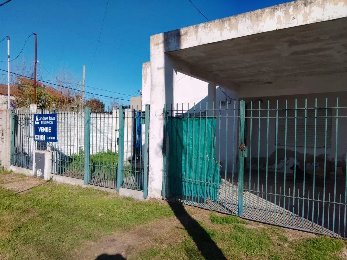 CASA 2 DORMITORIOS A REFACCIONAR EN VENTA - VILLA ELISA, LA PLATA 2
