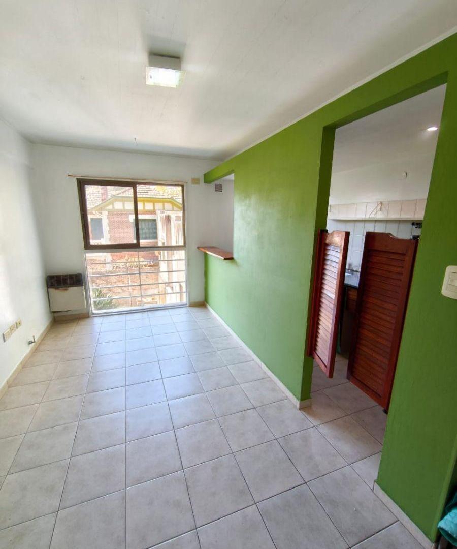 Foto de Excelente departamento 2 dormitorios en alquiler - La Plata, imagen 2