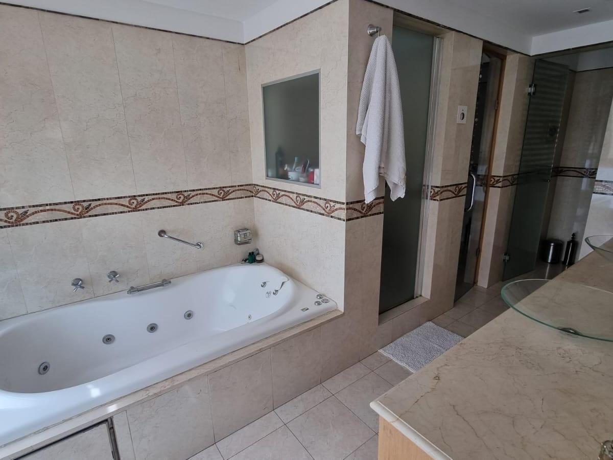 Piso 400 de m en Venta en Torre con Amenities 2