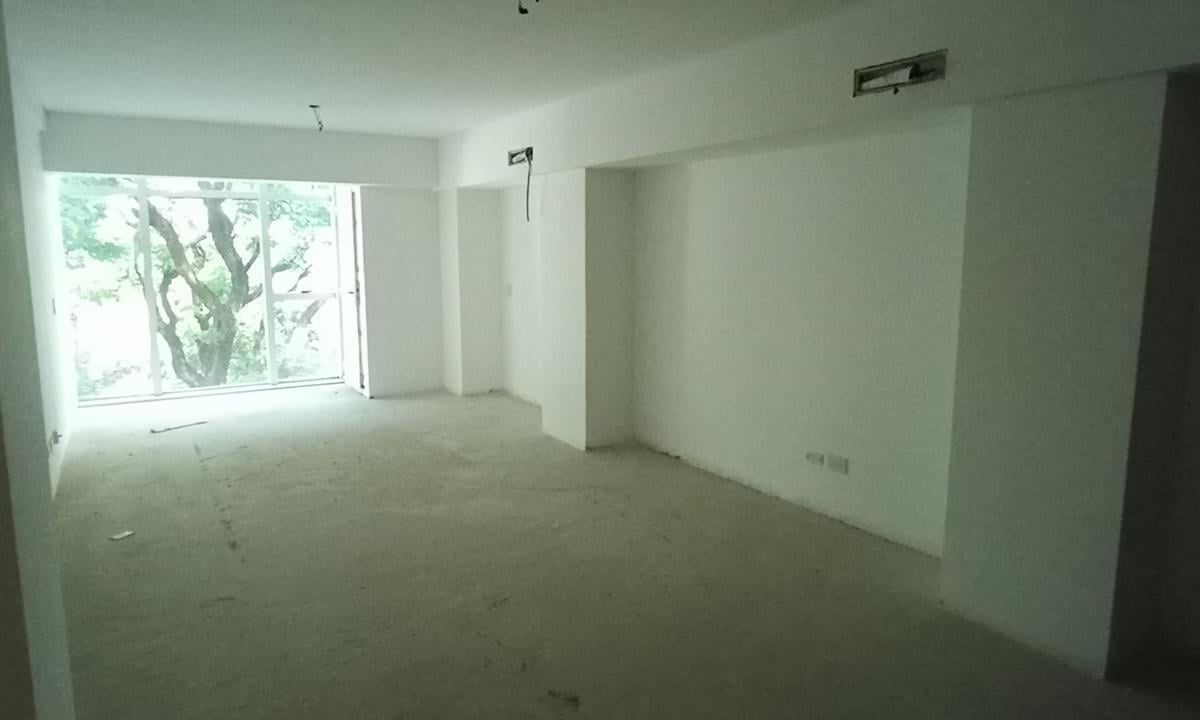 Oficina en venta Suipacha Central Cancillería al frente a estrenar Amenities