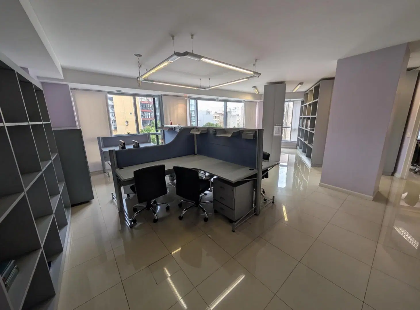Alquiler/Venta de Excelente Oficina en el Centro 3