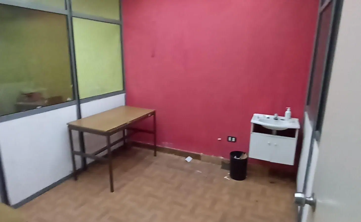 Local Apto Todo Rubro en Congreso Av. Rivadavia al 2100 2