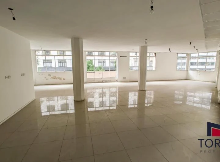 Oficina de 360?m² en Microcentro – 2do piso - Edificio Histórico - Roque Saenz Peña – 360° Vista 3