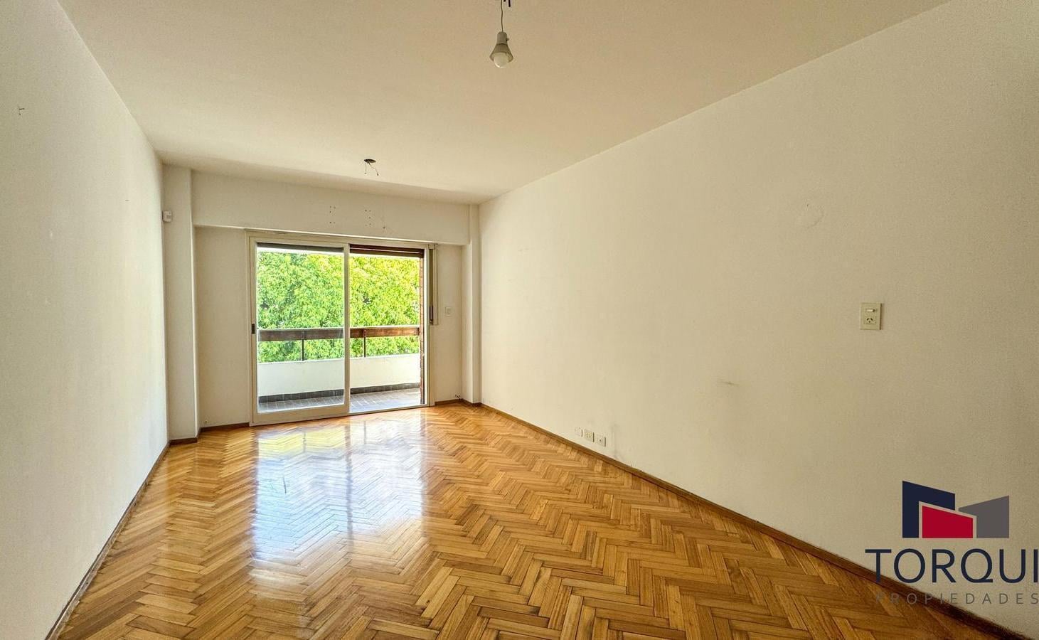 Foto de 2 Ambientes Amplio En Recoleta – Balcón Con Vista Abierta Y Mucha Luz, imagen 2