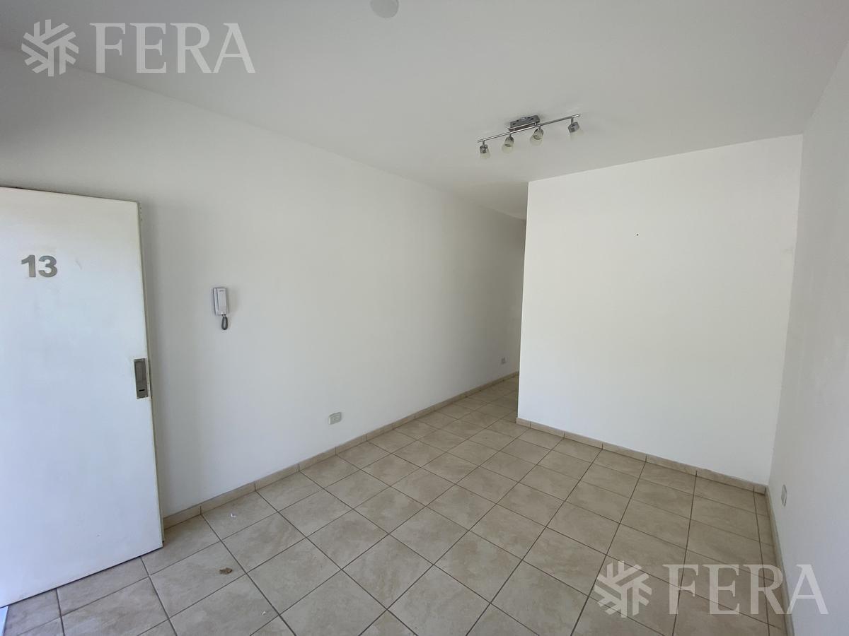 Venta Departamento Tipo Duplex 3 Ambientes con Patio en San Miguel 2