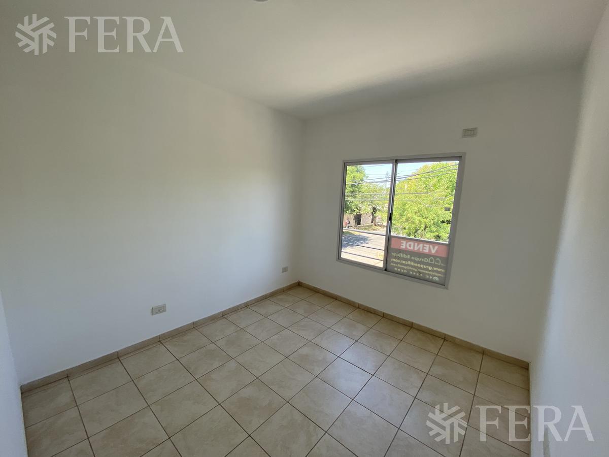 Venta Departamento Tipo Duplex 3 Ambientes con Patio en San Miguel 4