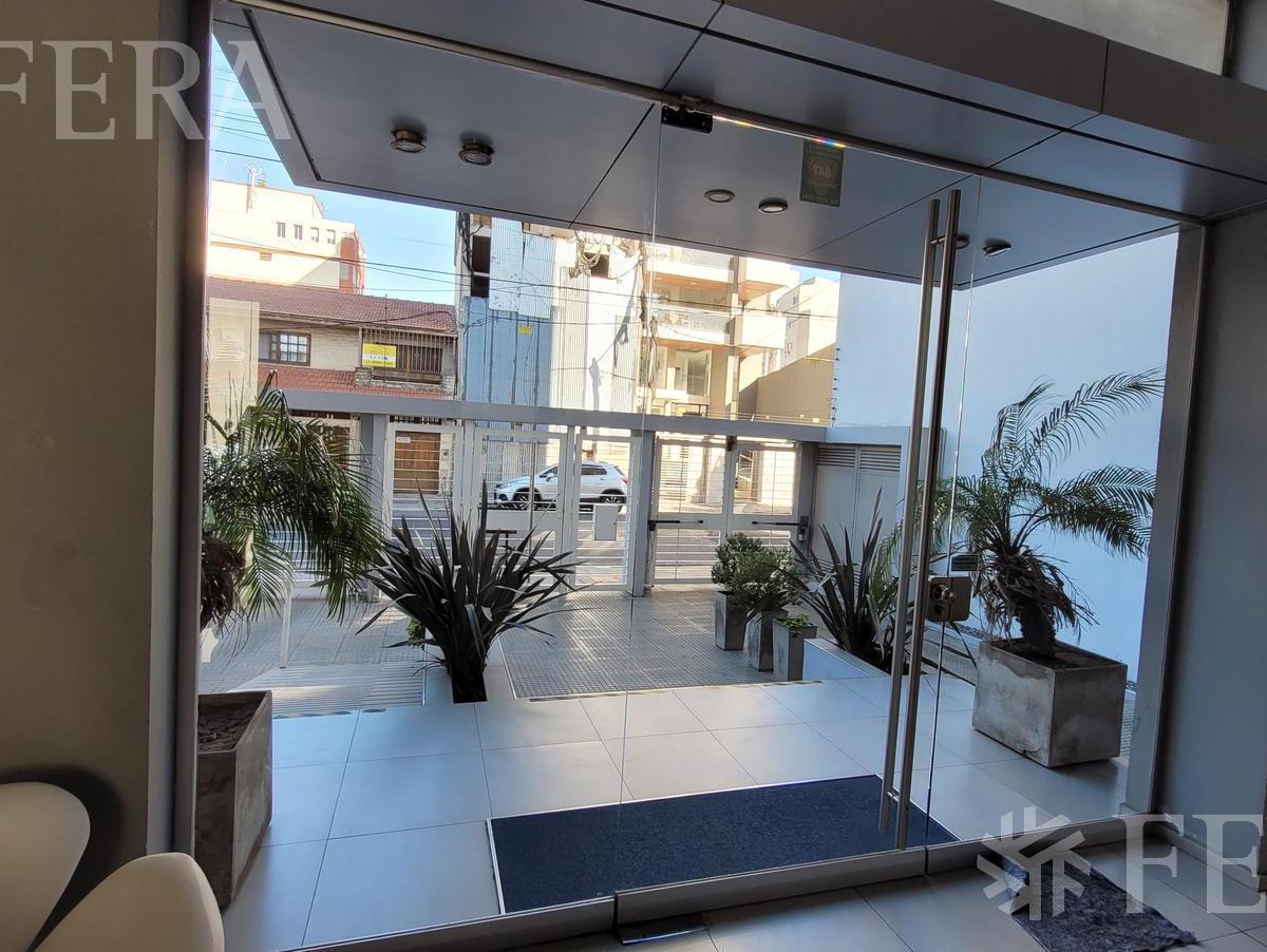 Venta Departamento 3 Ambientes con Balcón en Quilmes 3