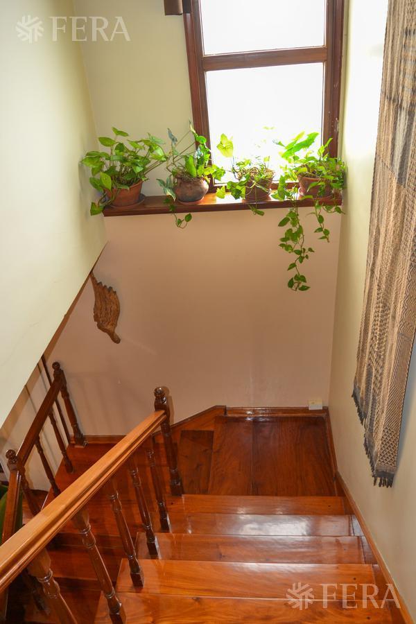 Venta casa 5 ambientes con cochera y piscina en Quilmes