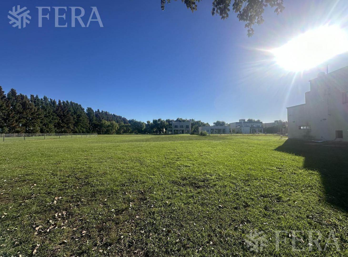 Venta de terreno en Haras del Sur II