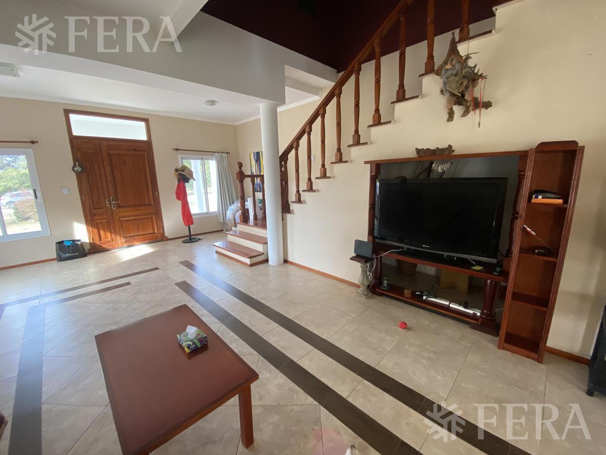 Foto de Venta de Casa 5 ambientes en Campos de Roca I - Brandsen, imagen 2