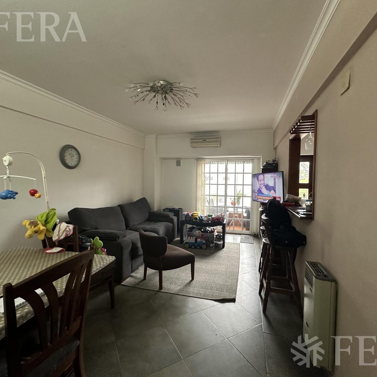 Foto de Venta de departamento de 3 ambientes con balcón en Wilde, imagen 2