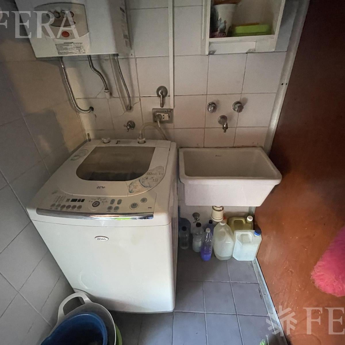 Foto de Venta de departamento de 4 ambientes con balcón y baulera en Wilde, imagen 3
