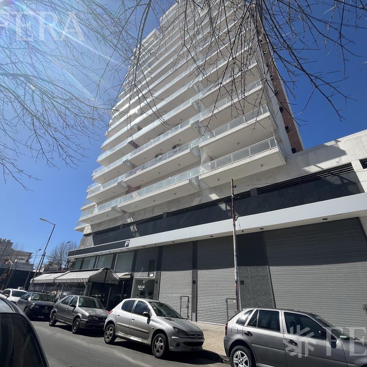 Venta de local de 26 m2 en Wilde