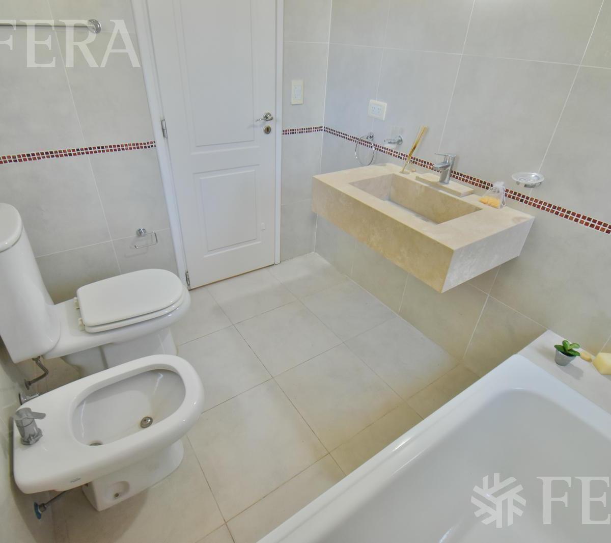 Venta de Casa 4 Ambientes en Guillermo E Hudson 4