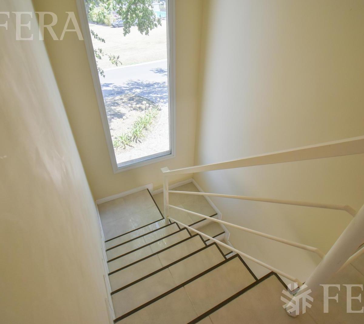Venta de Casa 4 Ambientes en Guillermo E Hudson 5