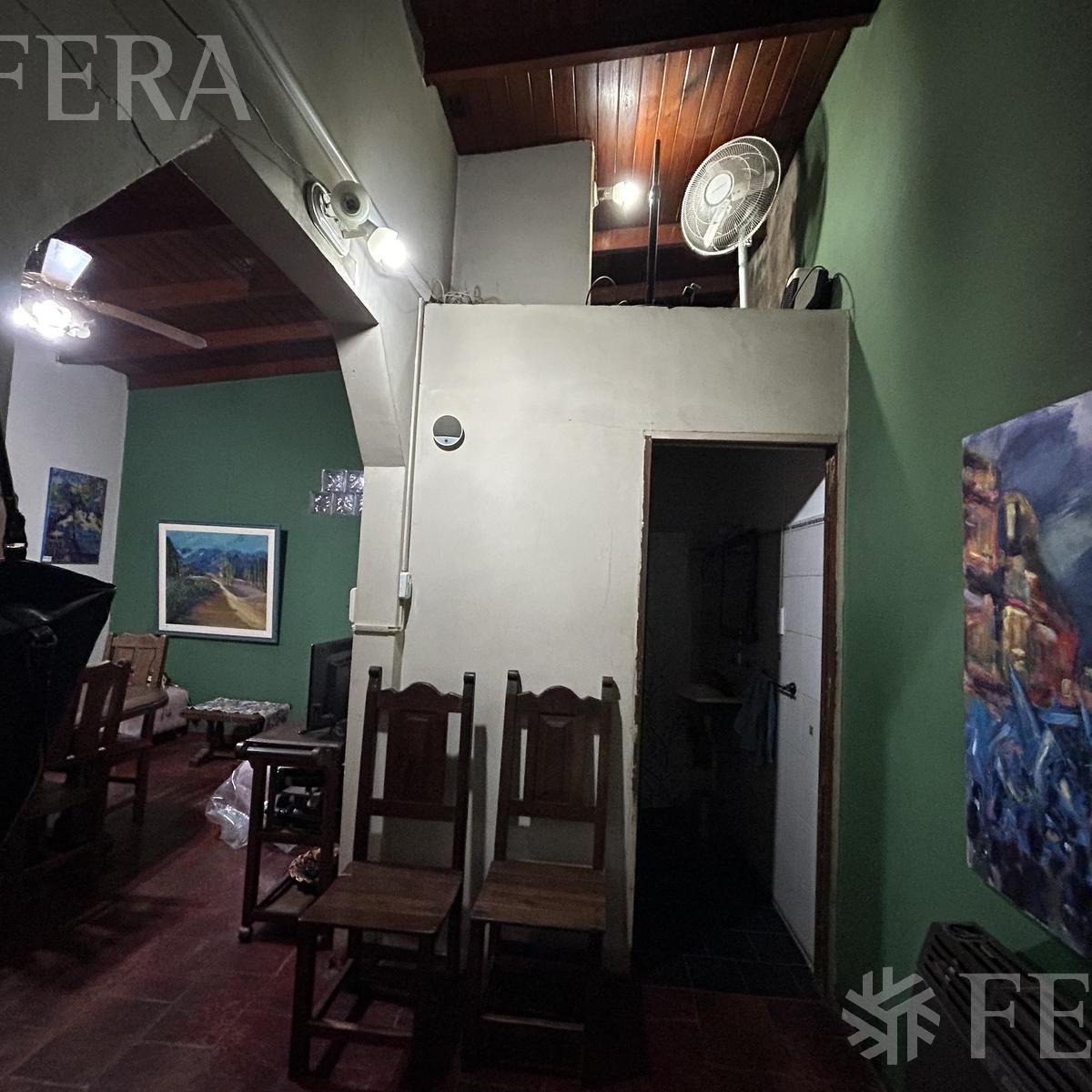 Venta de Casa 4 Ambientes con Cochera en Berazategui 2