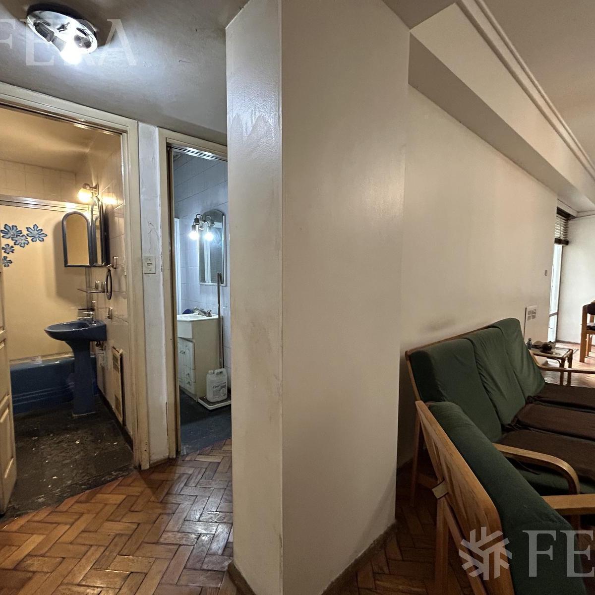 Venta Departamento 5 Ambientes con Cochera en Caballito 4
