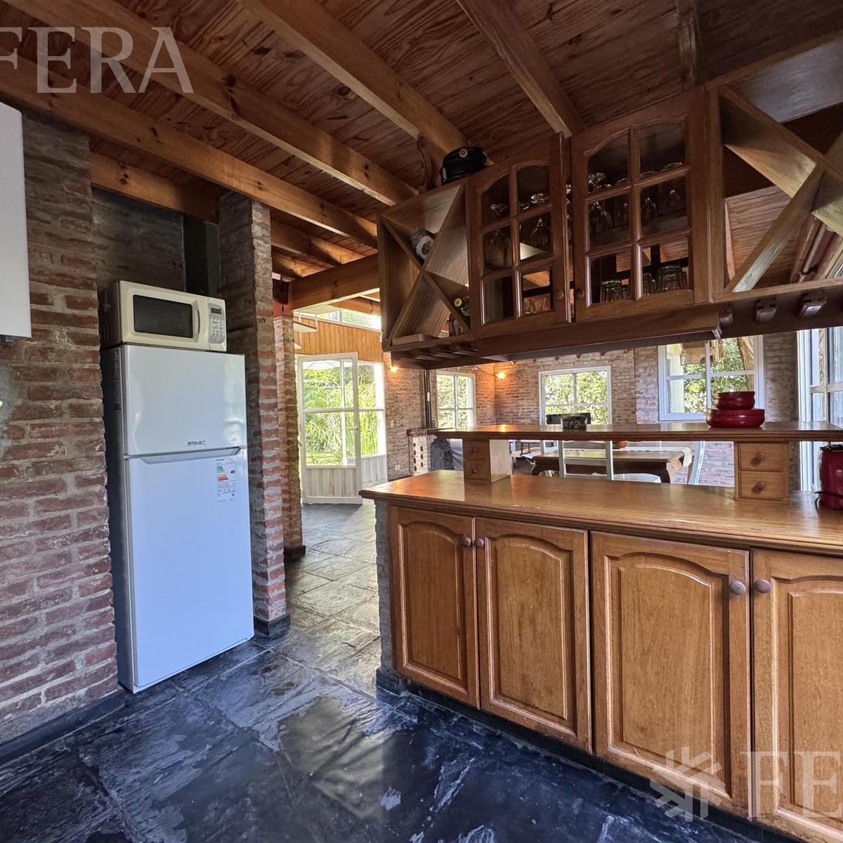 Venta de Casa 3 Ambientes con Jardin en Country El Carmen Hudson 2