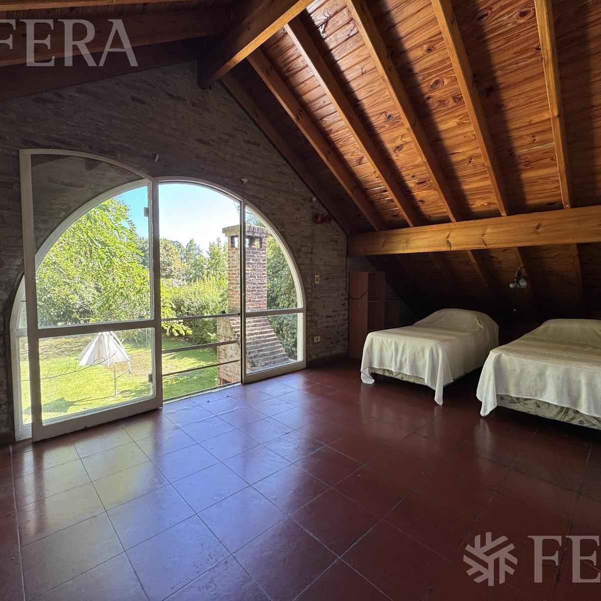 Venta de Casa 3 Ambientes con Jardin en Country El Carmen Hudson 4
