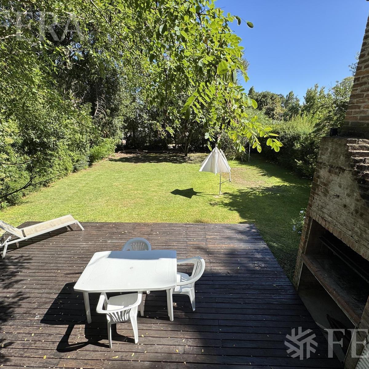 Venta de Casa 3 Ambientes con Jardin en Country El Carmen Hudson 3