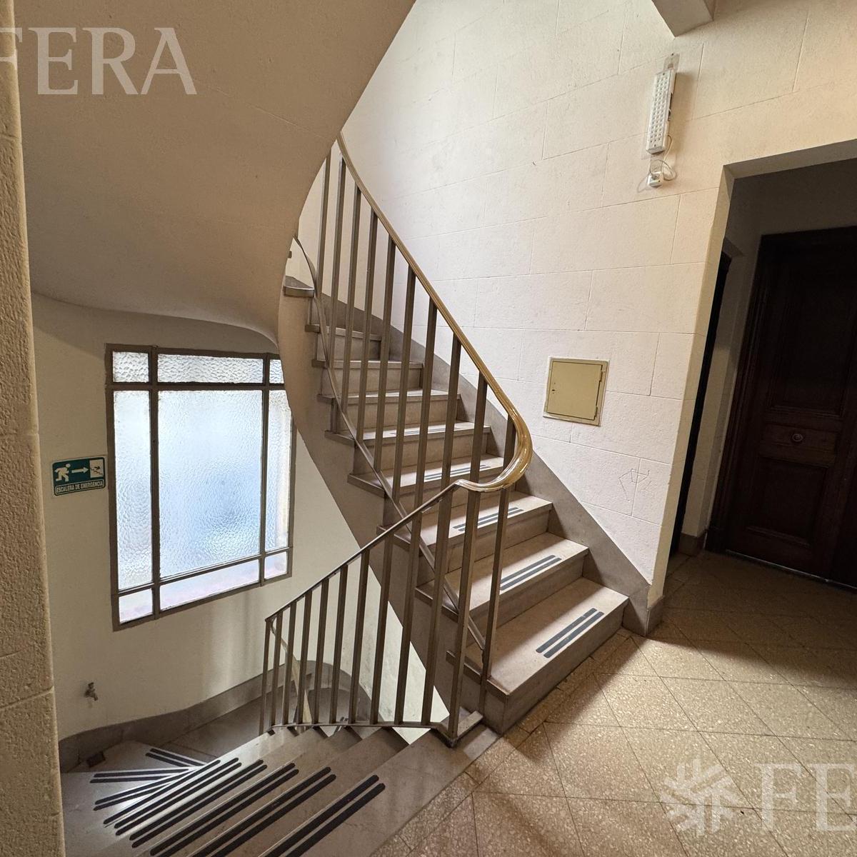 Venta Departamento 3 Ambientes con Cochera en San Nicolás 2