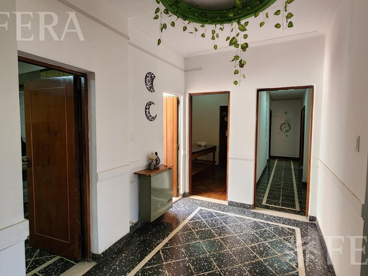 Venta PH 5 Ambientes con Terraza en Lanús 1