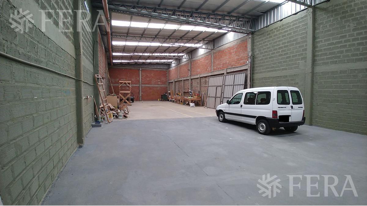 Venta Galpón en Monte Chingolo 2