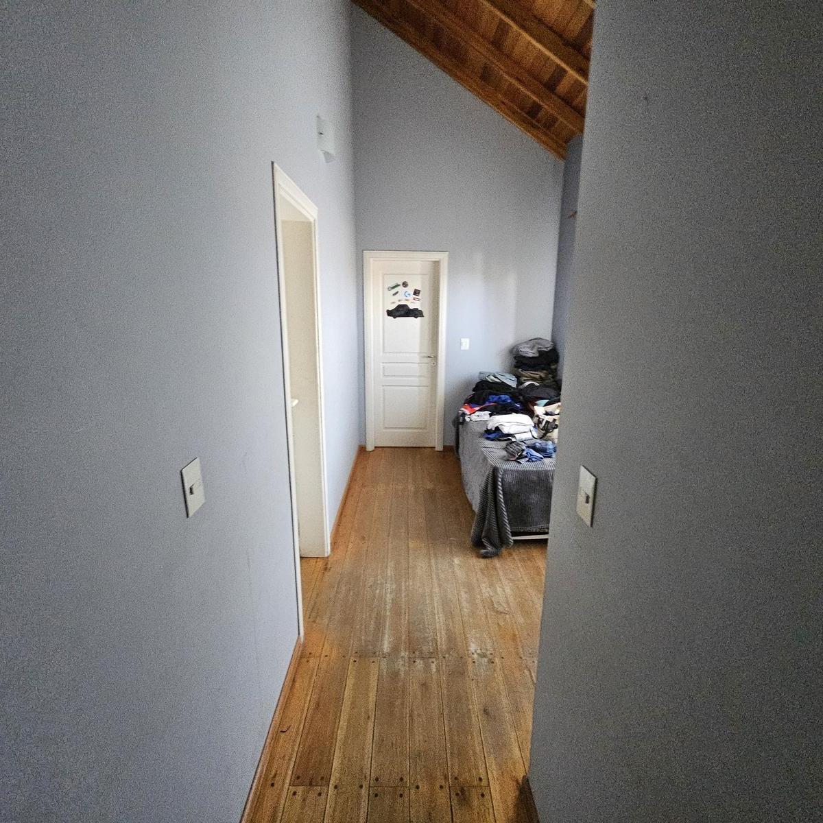 Venta Casa de 5 Ambientes con Piscina en Village del Parque - Berazategui 4